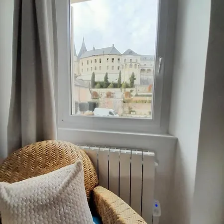 Cote Chateau Apartment